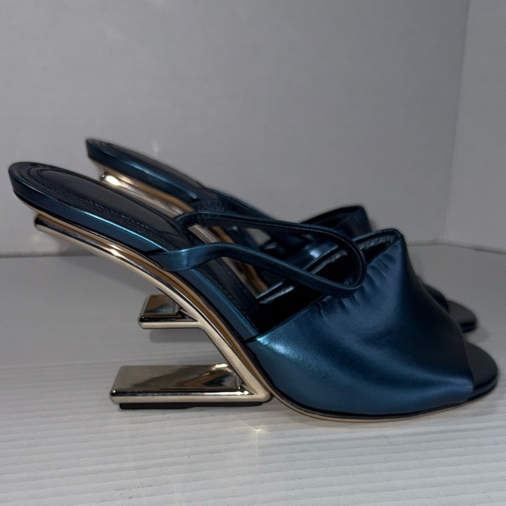 Fendi First Open F frame Gold Metal Heels Size:37 (7)